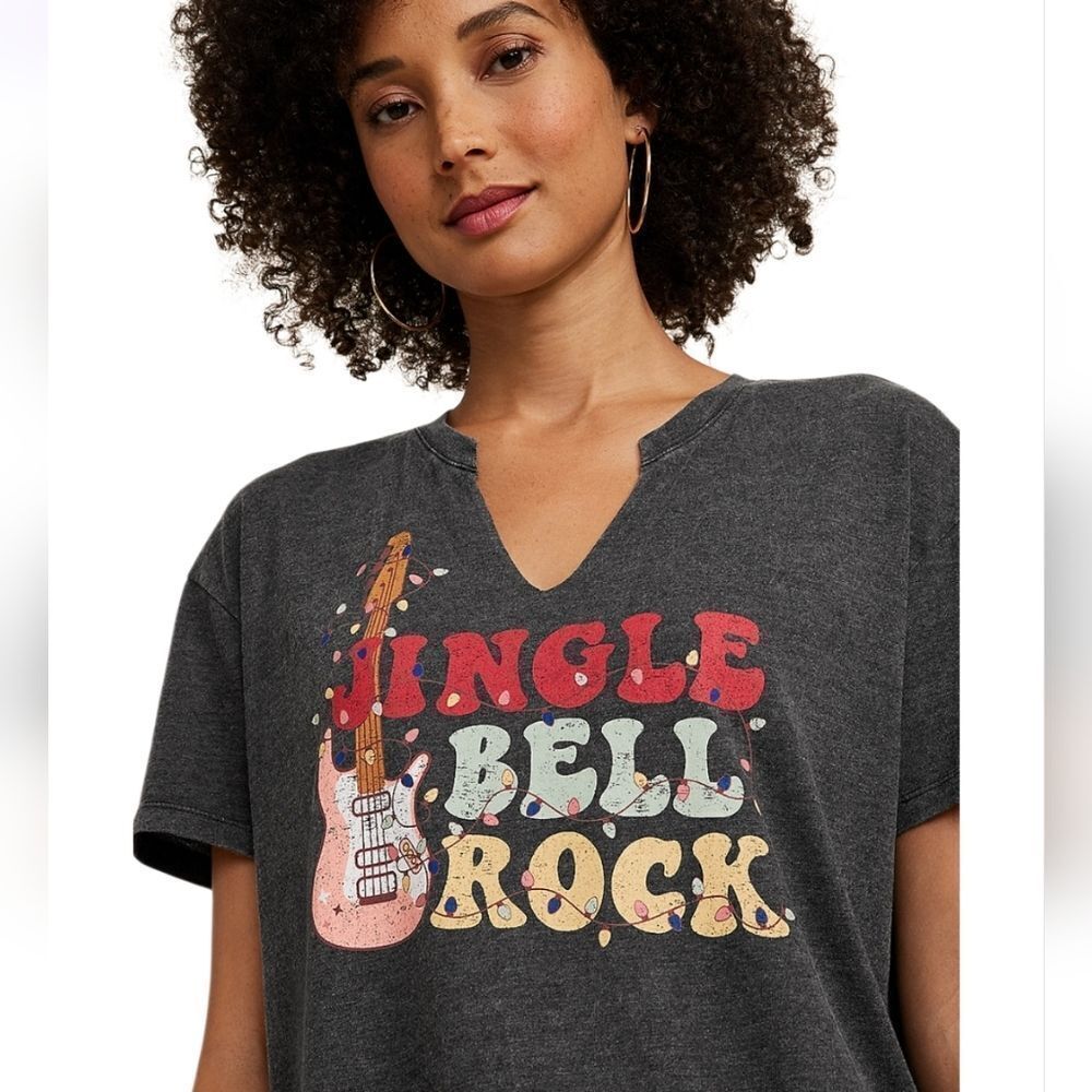 Maurices Charcoal Gray Jingle Bell Rock Split Neck Tee Size 0X